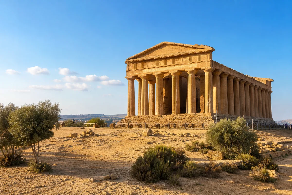 Vallée des Temples avec colonnes antiques sous le soleil de Sicile